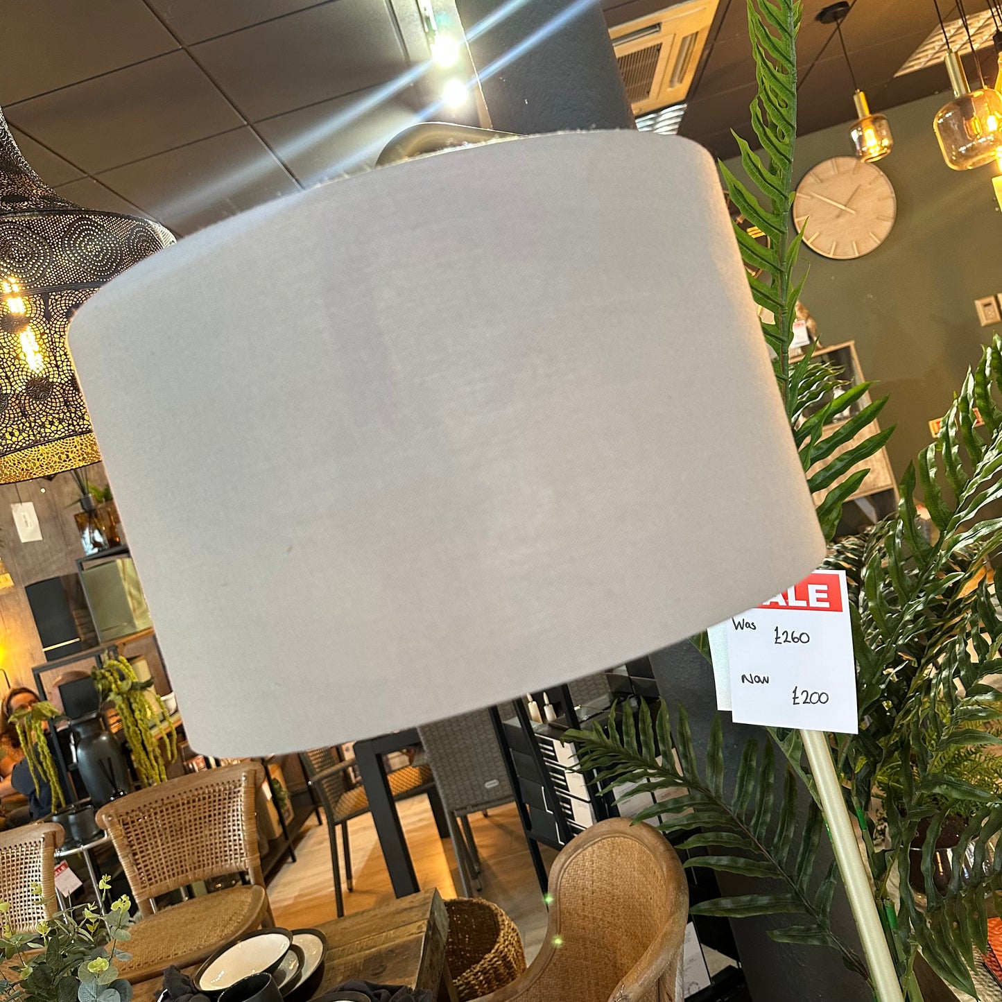 Champagne Floor Light With Table