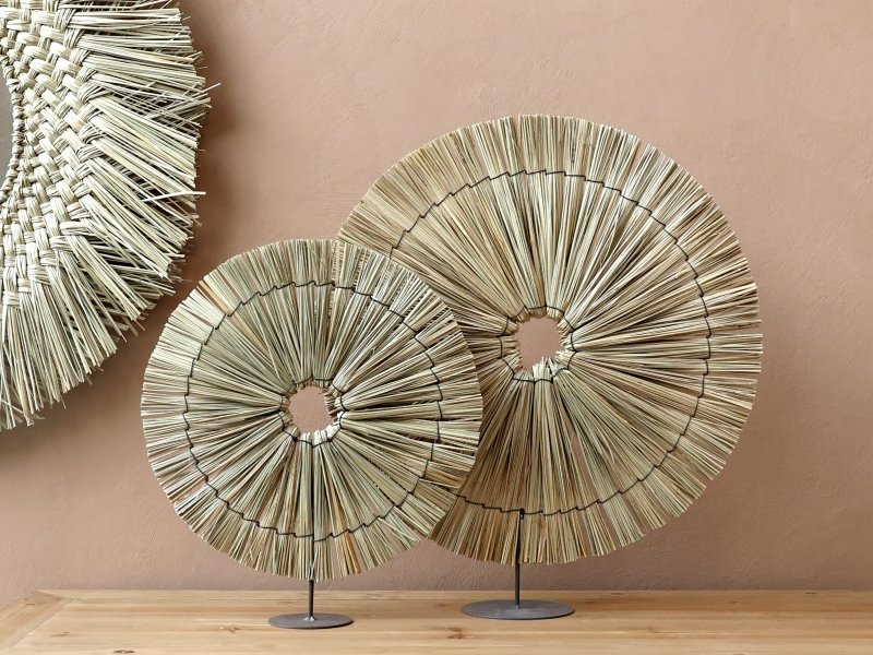Art Sculpture on Stand - OUThaus