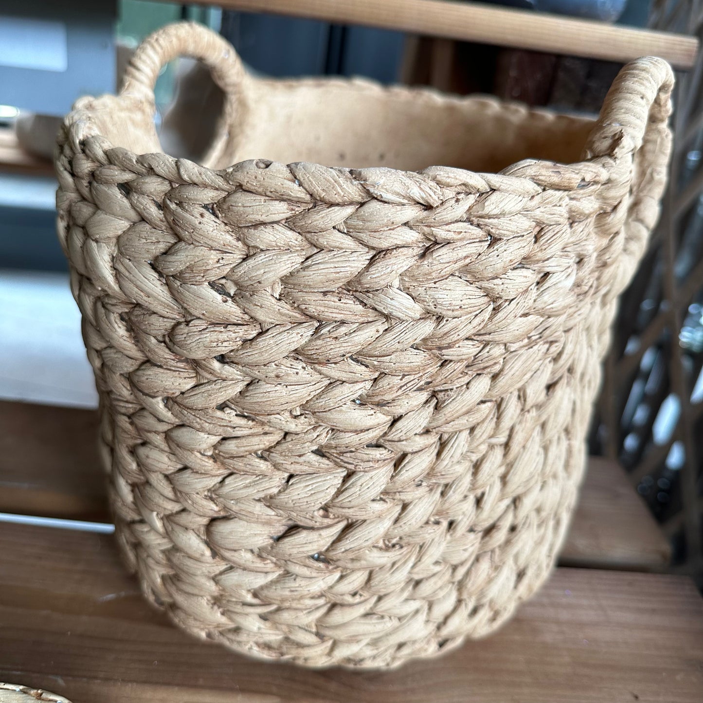 Corte Braided Planter