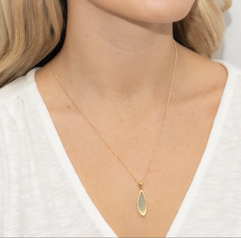 BAMBOO GREEN AVENTURINE TEARDROP PENDANT - OUThaus