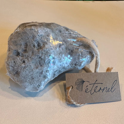 Éternel Lava Pumice Stone