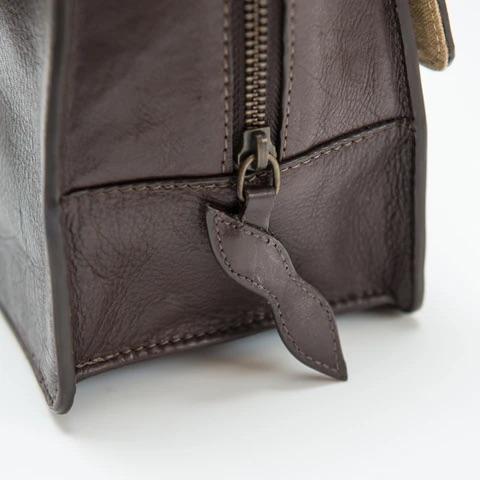 Leather Washbag - OUThaus