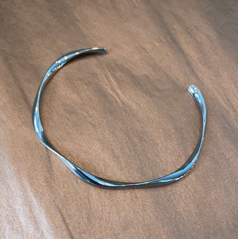 Twisted Effect Bangle - OUThaus